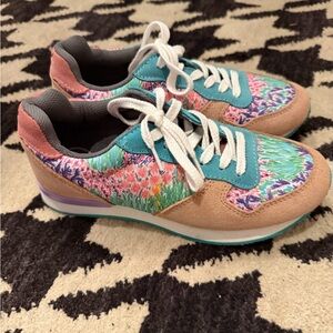 Inkkas Women's Sneakers